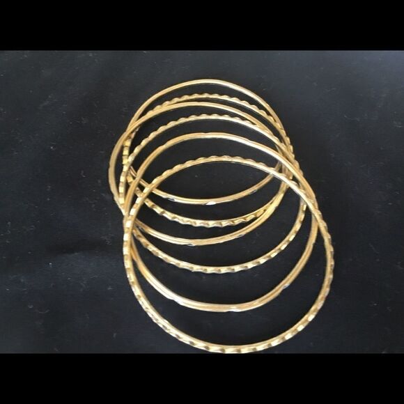 $8 ea or 3/$15. Set of 6 Silvertone/Goldtone Bangl - Picture 8 of 8